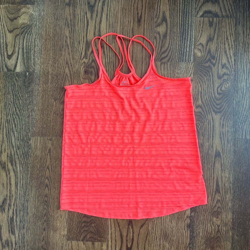 Nike coral workout tank
